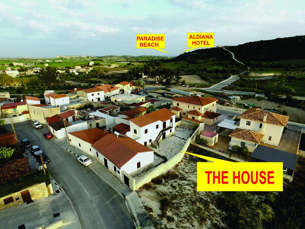 Charoullas Traditional Mansion Alaminos Exterior photo